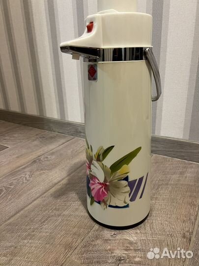 Термос китайский времён СССР с помпой