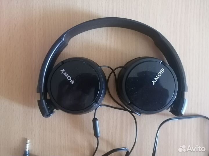 Наушники Sony MDR-ZX110AP