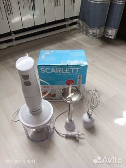 Блендер погружной Scarlett