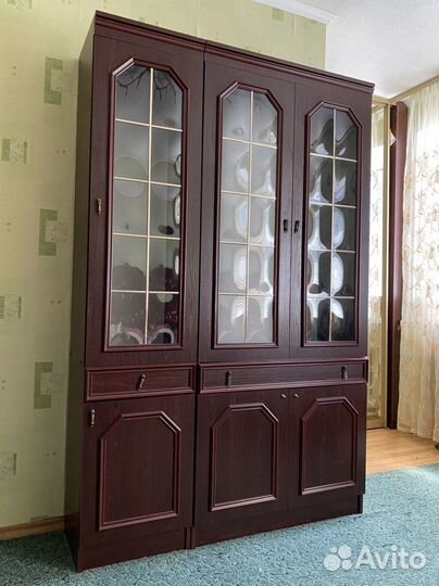 Стенка в гостиную