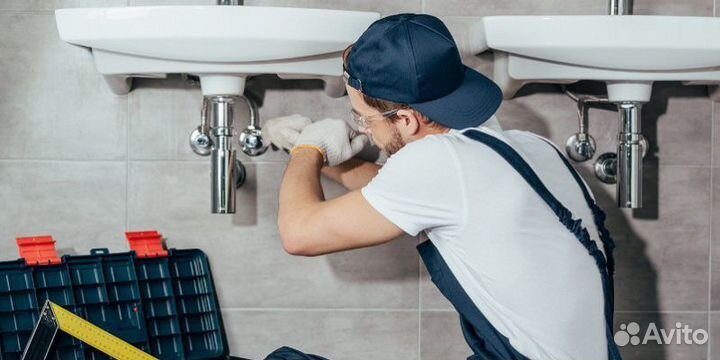 Сантехник с проживанием