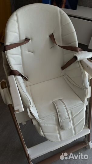 Стульчик для кормления Happy Baby