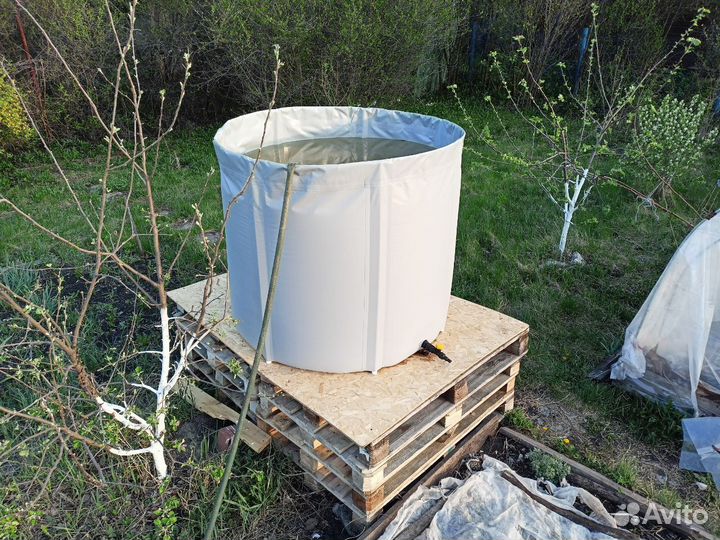 Емкость для воды