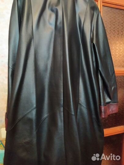 Женский кожаный плащ большого размера