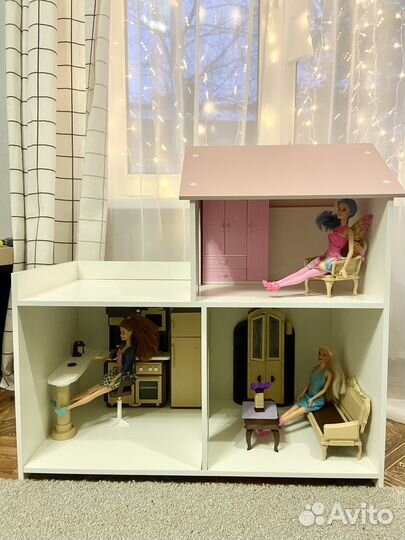Дом для барби, кукольный дом