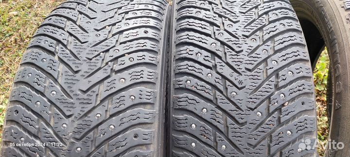 Nokian Tyres Hakkapeliitta 8 215/55 R17 98T