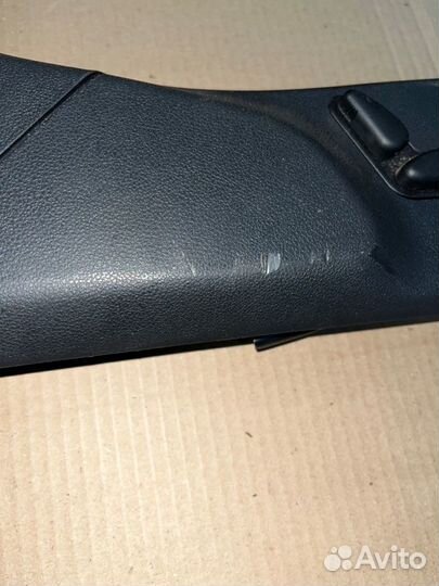 Накладка сиденья передняя правая Mercedes-Benz