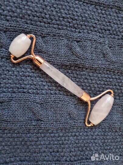 Массажер для лица розовый кварц