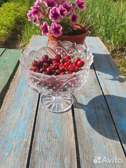 Хрустальная ваза