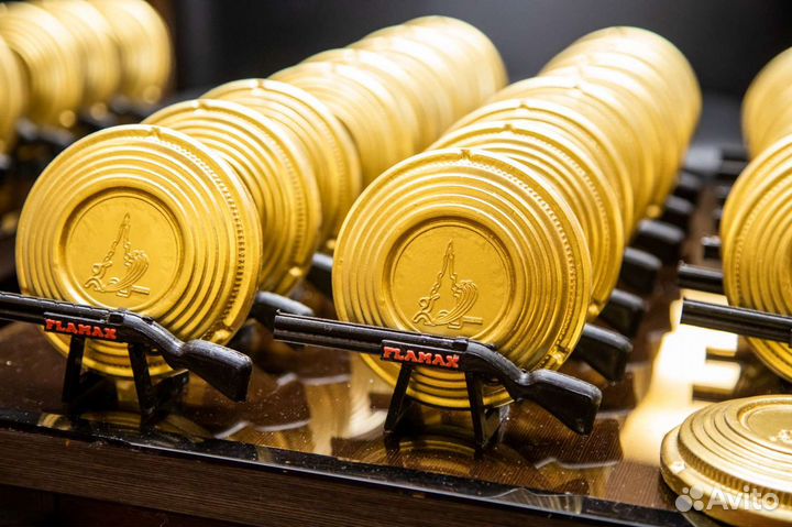 Брэнд-Статуэтки