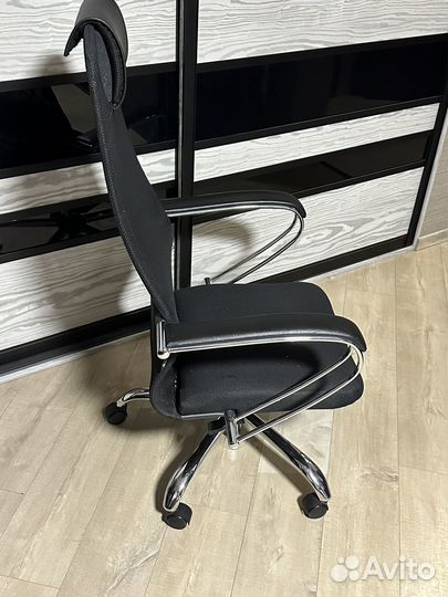 Компьютерное кресло