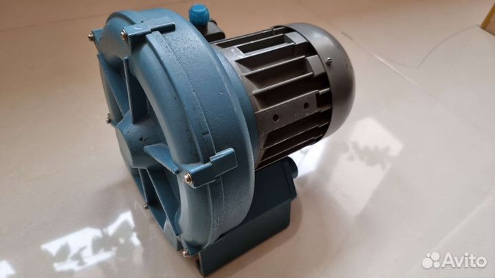 Вихревая воздуходувка