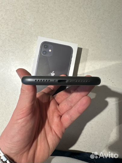 iPhone 11, 64 ГБ
