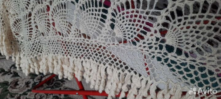 Шаль вязанная