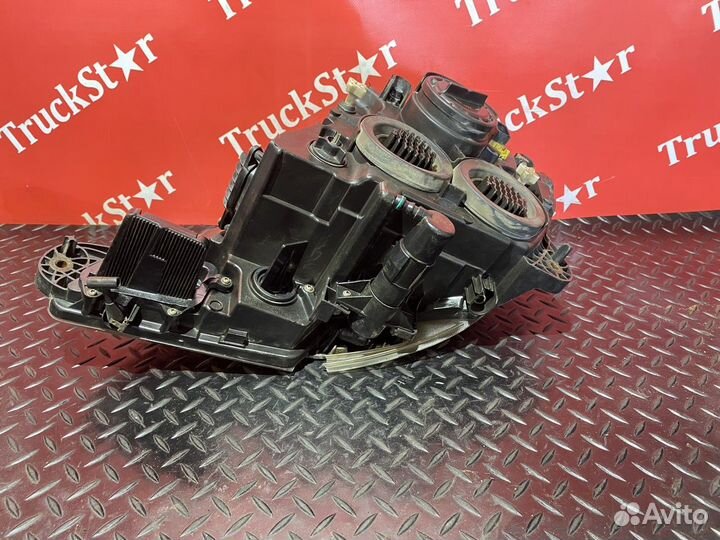 Фара правая LED Daf XF106