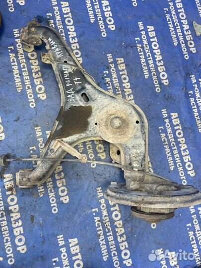 Задний правый рычаг. Volkswagen Transporter