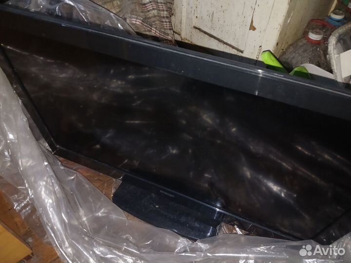 2 телевизора на запчасти