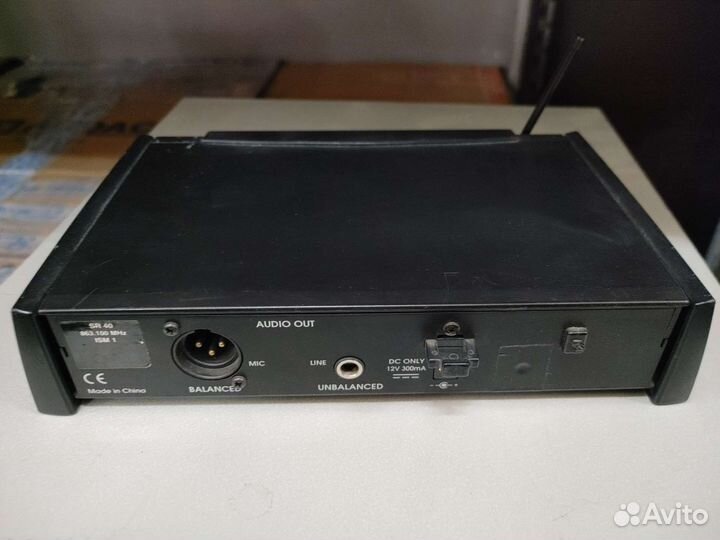 Радиосистема AKG UHF SR 40