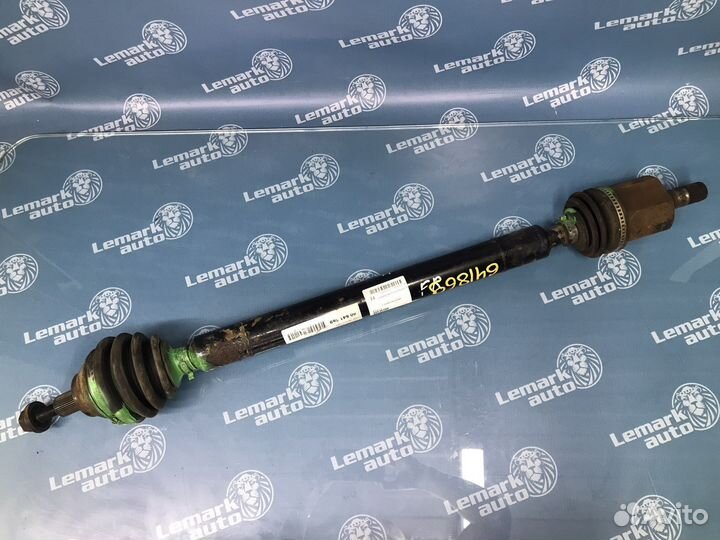 Полуось передняя правая Volkswagen Passat B6