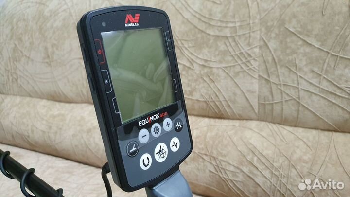 Металлоискатель минелаб equinox 600