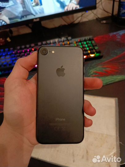 iPhone 7, 128 ГБ