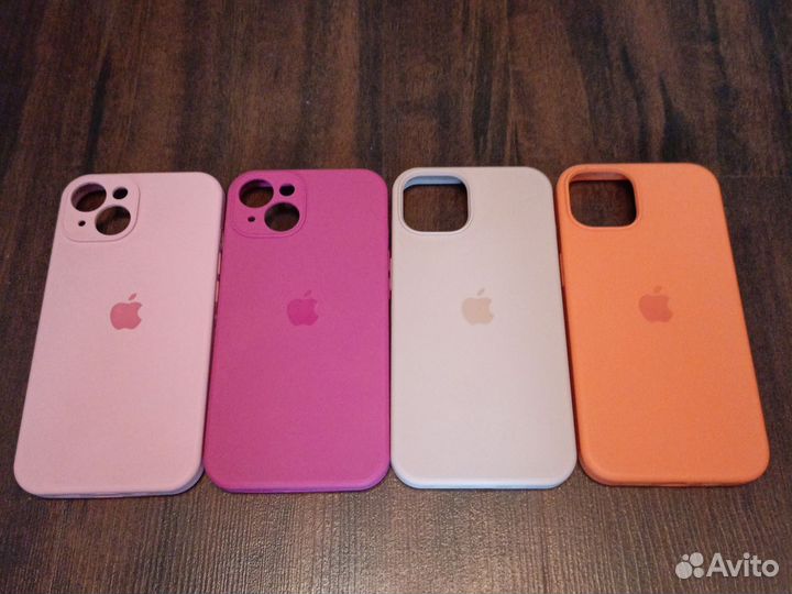 Чехол на iPhone 14 силиконовый