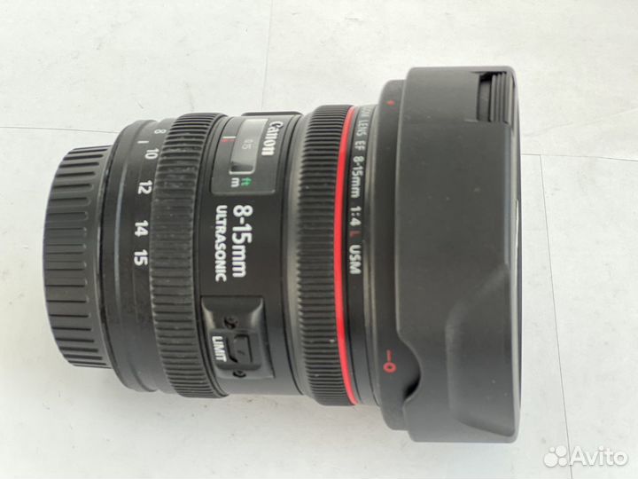 Canon EF 8-15mn f/4L FishEye USM