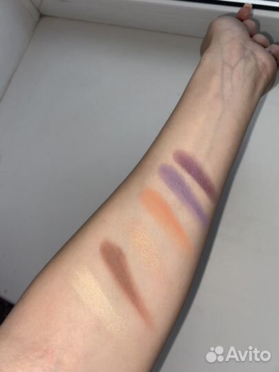 Палетка теней Morphe Talkin Elirty