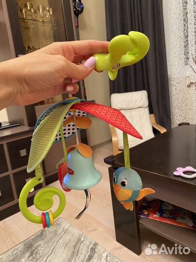 Игрушки для малыша(прорезыватель,мобиль,погремуш)