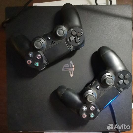 Игровая приставка ps4 pro 1tb