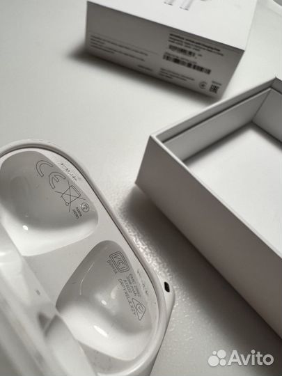 Оригинальные беспроводные наушники apple airpods