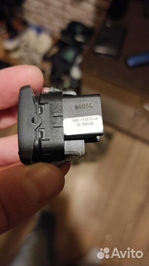 Кнопка складывания зеркал Форд Фокус