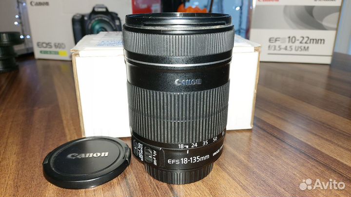 Объектив Canon EF-S 18-135mm 3.5-5.6 IS