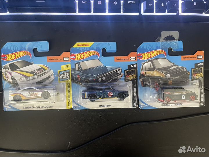 Разные Hot Wheels