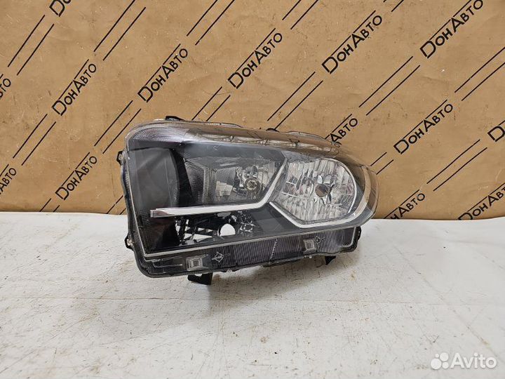 Фара на запчасти левая LADA X-Ray