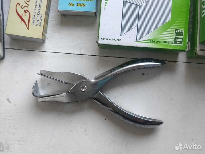 Степплер, дырокол, скобы