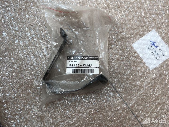 Крепление крыла nissan