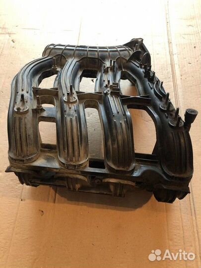 Коллектор впускной LADA Priora