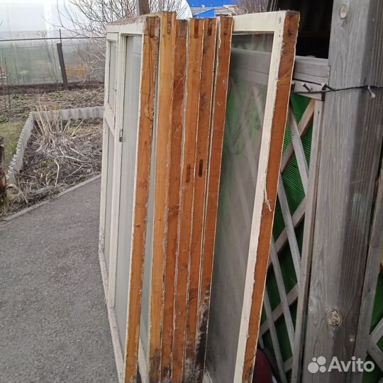 Деревянные оконные рамы б/у