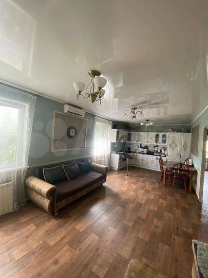 Дом 95 м² на участке 8 сот.