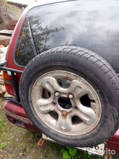 Кронштейн запасного колеса(калитка)