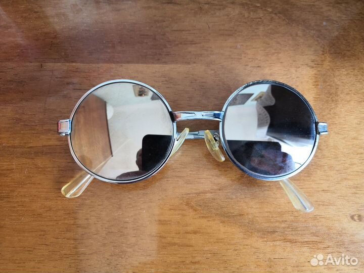 Очки солнцезащитные