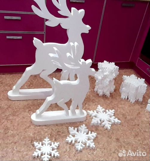 Снежинки из пенопласта