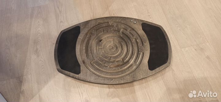 Балансборд с лабиринтом