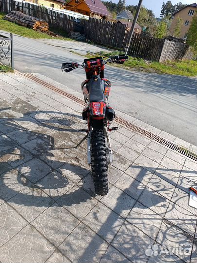 Мотоцикл BSE Z10