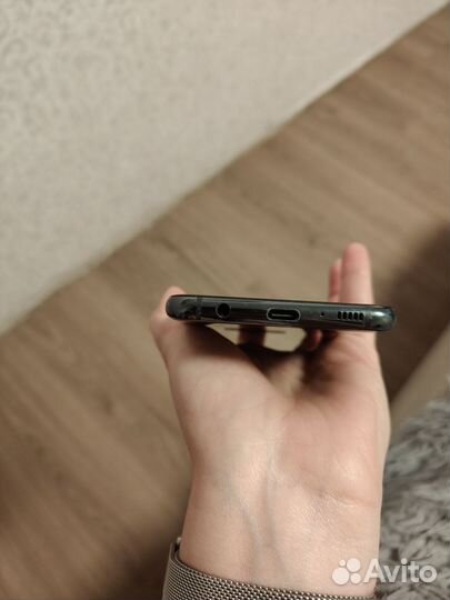 Samsung Galaxy S10e, 6/128 ГБ
