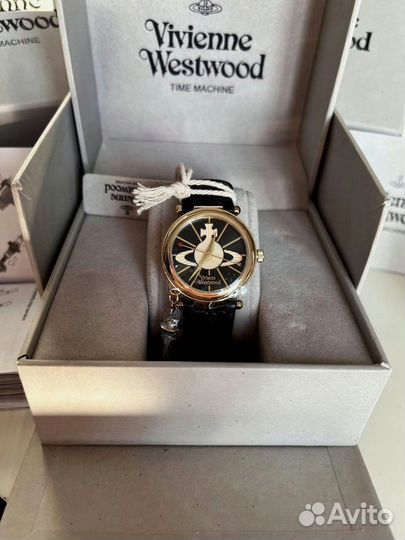 Часы наручные чёрные Vivienne Westwood Maida