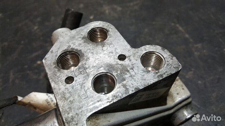 Блок клапанов стабилизатора Porsche Cayenne 957