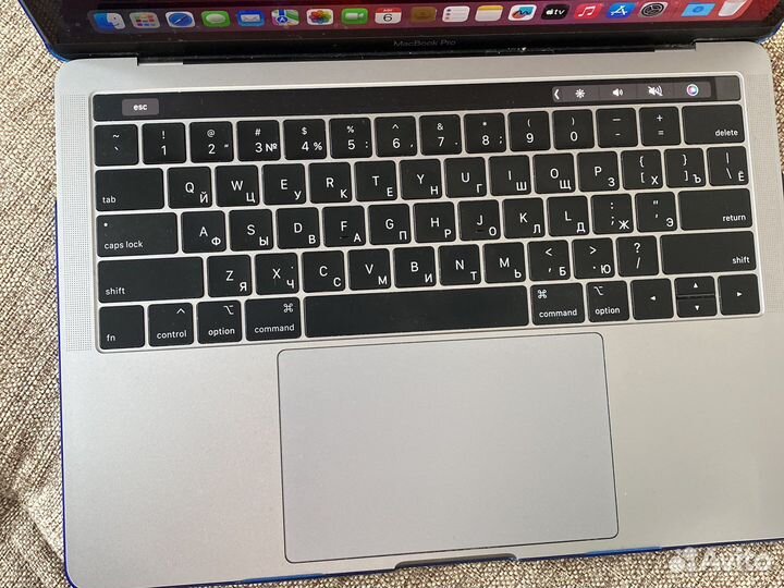 Macbook pro 13 2019 i7 1тб