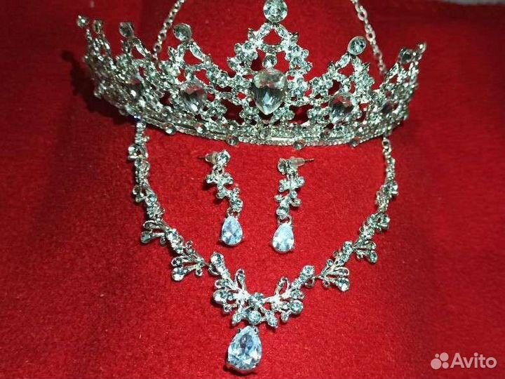 Свадебная диадема